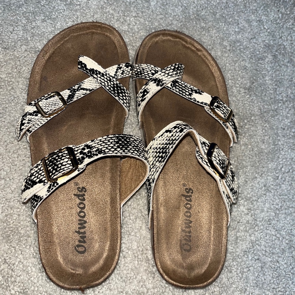 Womens sandals 7